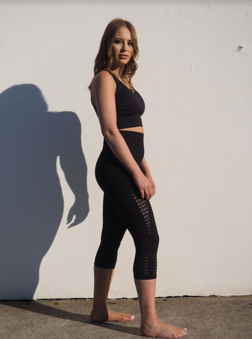 SEAMLESS MONO //  BLACK LEGGINGS